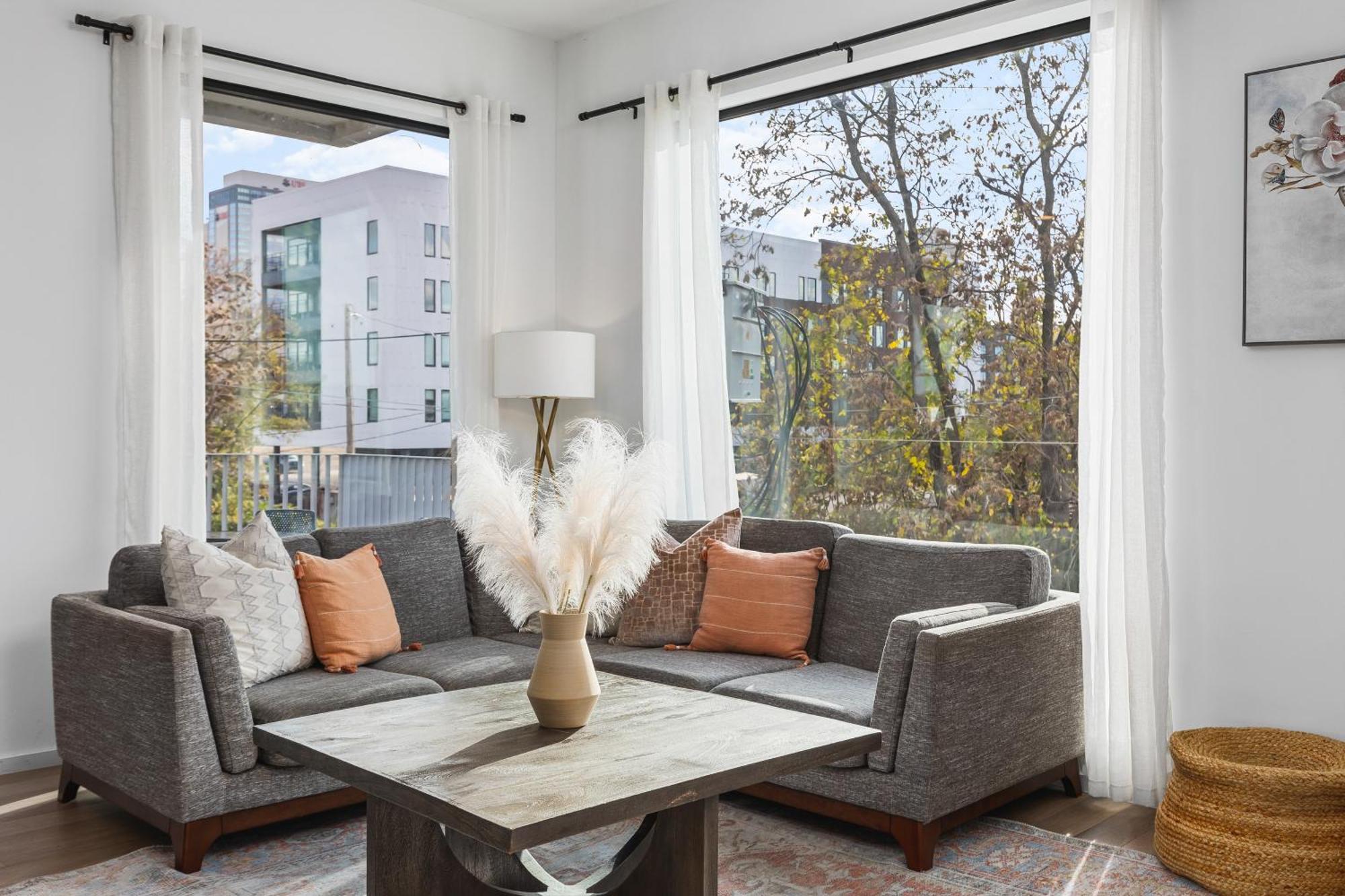 Luxury On The River 4 Beds 2.5 Bath, Walk To Downtown Apartment Nashville Ngoại thất bức ảnh